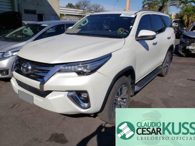 TOYOTA HILUX SW4 20/20